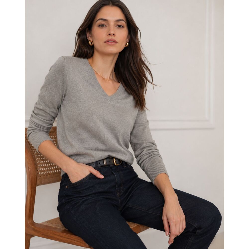 J. CREW Gray Merino Wool V Neck Pullover Sweater Top Women's Size Small - Picture 1 of 9